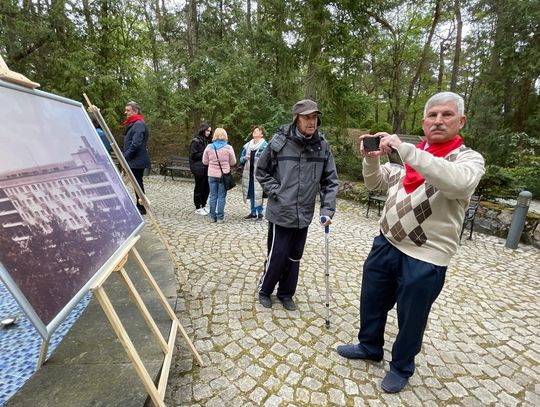Spacer po dawnym sanatorium wojskowym ECZ w Otwocku - fot. Agnieszka Jaskulska