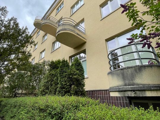 Spacer po dawnym sanatorium wojskowym ECZ w Otwocku - fot. Agnieszka Jaskulska