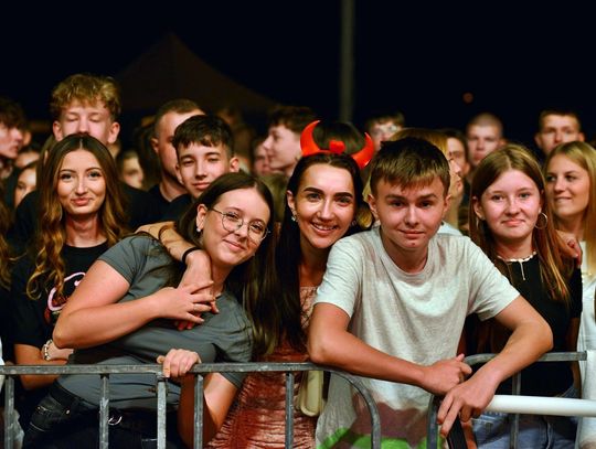 Zenek Martyniuk w Kołbieli. Tłumy na dożynkach 2026 - GALERIA [87]