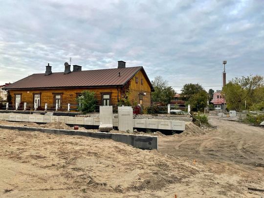 Budowa wiaduktu, tuneli i mostów. Tak zmienia się linia otwocka