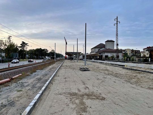 Budowa wiaduktu, tuneli i mostów. Tak zmienia się linia otwocka
