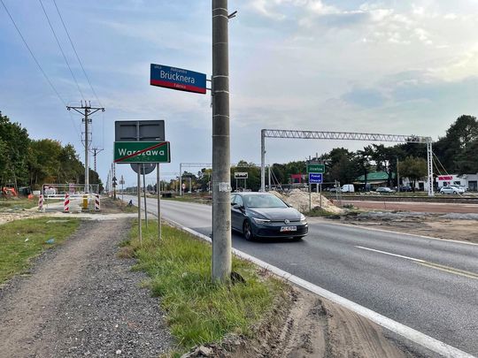 Budowa wiaduktu, tuneli i mostów. Tak zmienia się linia otwocka