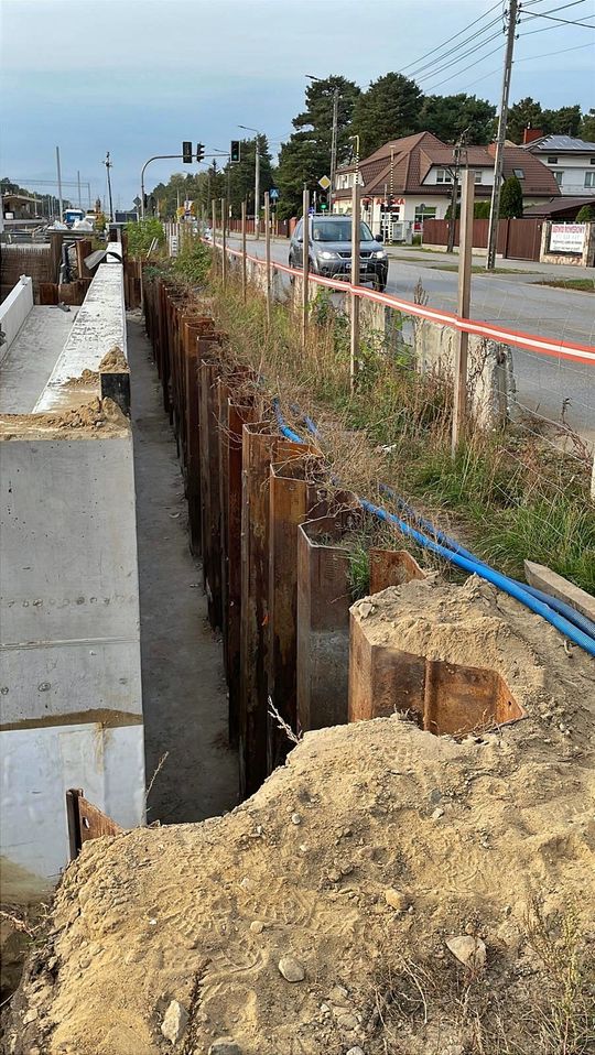 Budowa wiaduktu, tuneli i mostów. Tak zmienia się linia otwocka