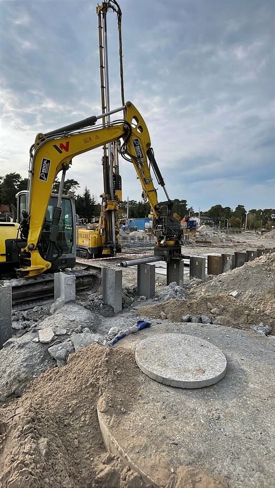 Budowa wiaduktu, tuneli i mostów. Tak zmienia się linia otwocka