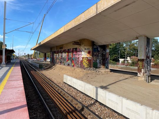 Budowa wiaduktu, tuneli i mostów. Tak zmienia się linia otwocka